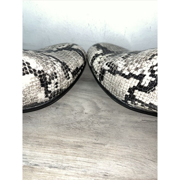 Clarks Collection Taupe Snakeskin Slip-On Loafers Women's Size 7 M Black and Tan - Picture 9 of 10